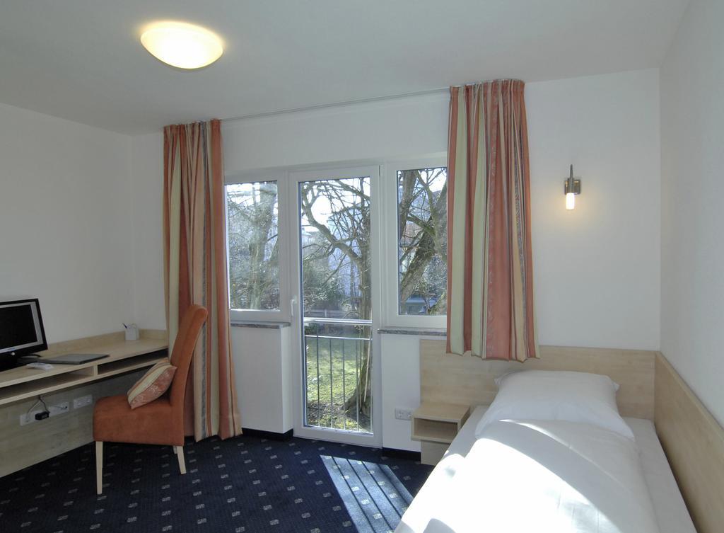 Landhaus Sixtmuehle Otel Taufkirchen  Oda fotoğraf