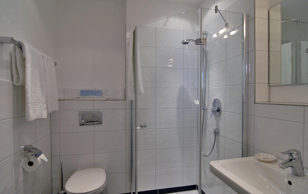Landhaus Sixtmuehle Otel Taufkirchen  Oda fotoğraf