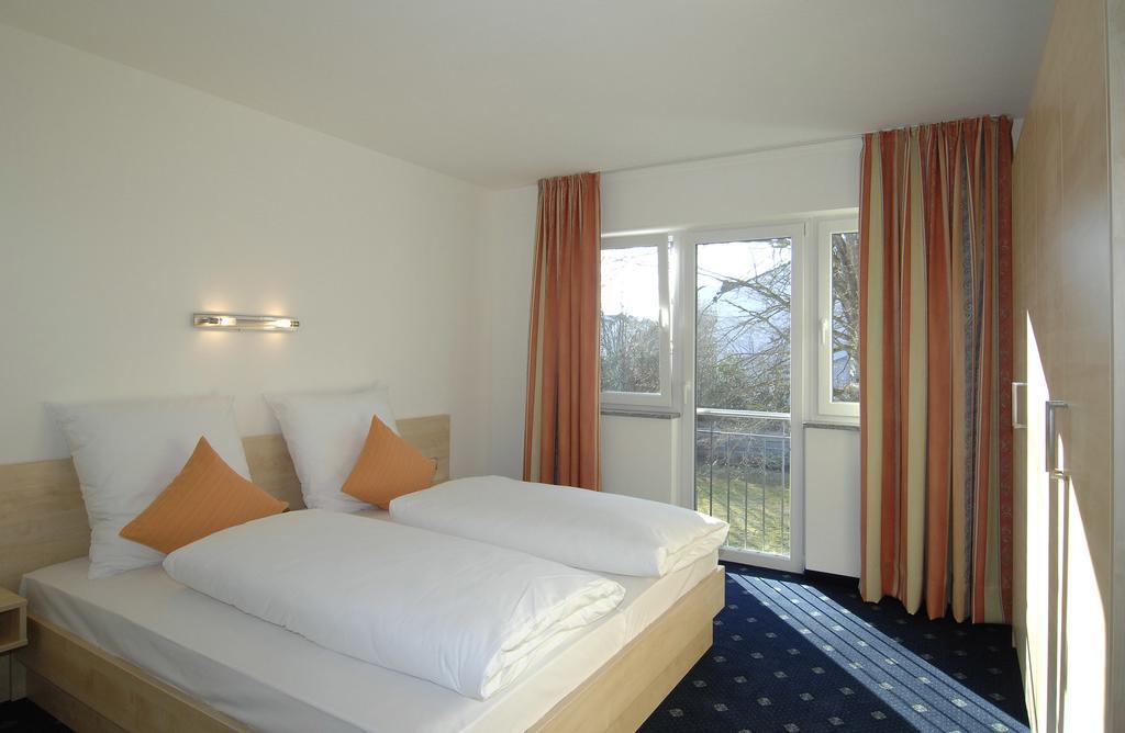 Landhaus Sixtmuehle Otel Taufkirchen  Oda fotoğraf